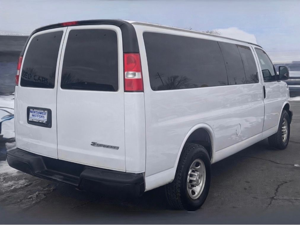 2021 Chevrolet Express 3500