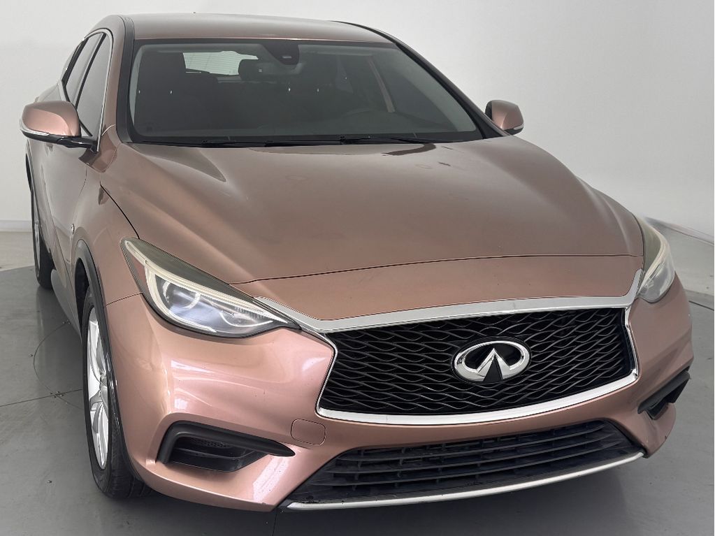 2017 INFINITI QX30