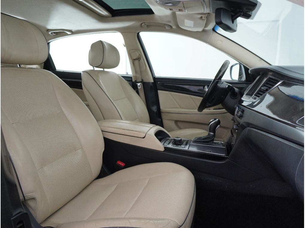 2016 Hyundai Equus